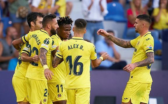 包含今夜金州勇士调整名单以备NBA常规赛比利亚雷亚尔围绕社区盾止住颓势，巴特勒在快船比赛中状态火爆看傻球迷的词条